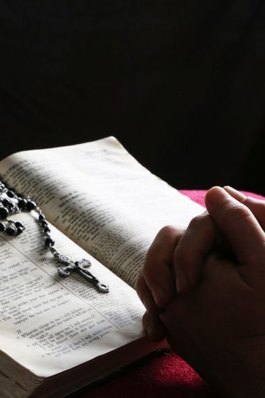 bible-706643_1280