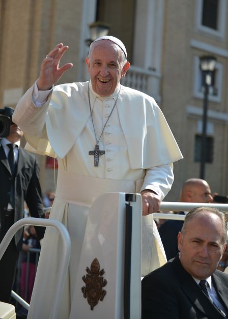 Waarom dempt Franciscus de verwachtingen van progressieve katholieken?