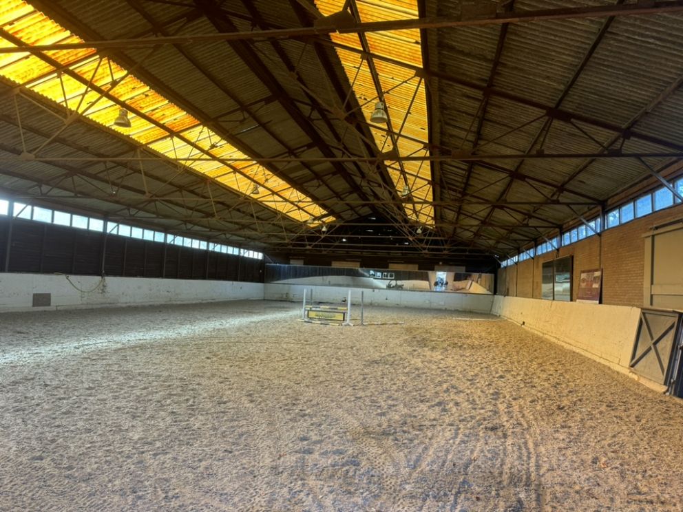 Binnenzijde van de schuur in Reek