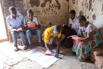 Bijbelstudie Malawi - sfeerfoto