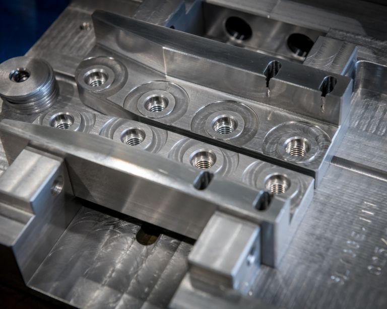 Gereedschap op maat ontwikkeld voor metaalbewerking en profileren