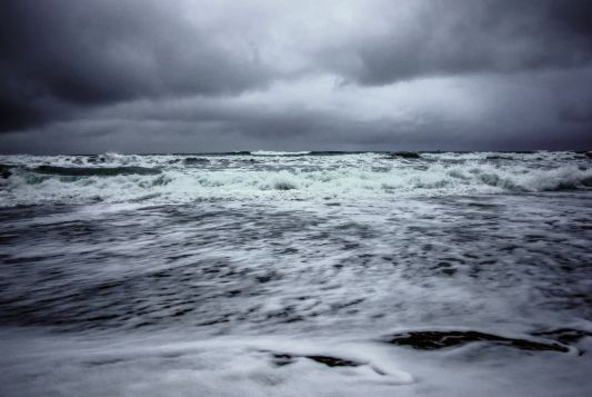 beautiful-scenery-of-a-stormy-sea-with-crazy-sea-w-2023-11-27-05-22-05-utc-2 beautiful-scenery-of-a-stormy-sea-with-crazy-sea-w-2023-11-27-05-22-05-utc-2