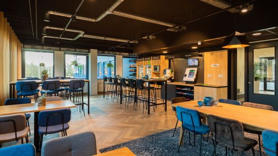 20210224_Businesscenter-Prins_JoniIsraeli-021-49844_result