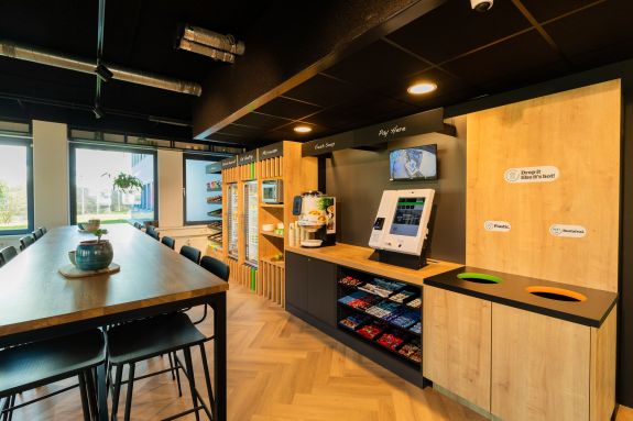 20210224_Businesscenter-Prins_JoniIsraeli-027-49859_result