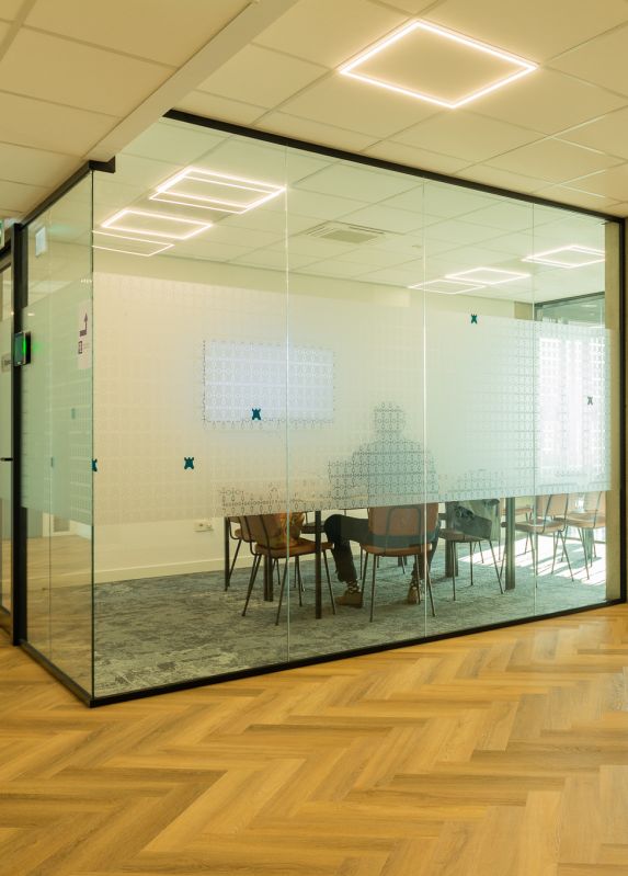 20210224_Businesscenter-Prins_JoniIsraeli-059-40040