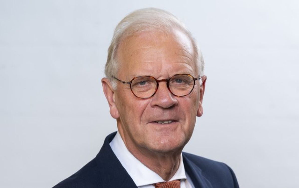 Partijvoorzitter Dick van Meeuwen