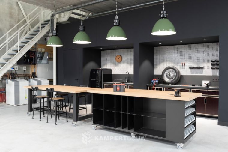 Bedrijfspand-met-unieke-houten-gevelbekleding-17-Groot