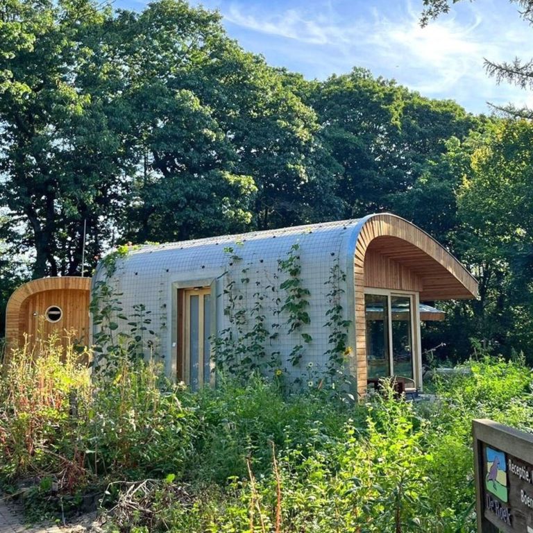 Drie Tiny Eco Houses met biodiversiteitsdak_Otterlo (1)-LR