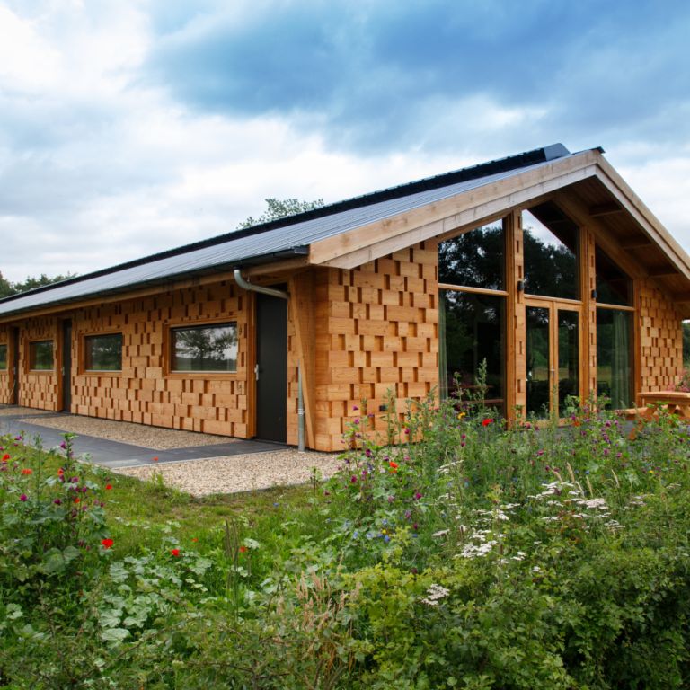 Houten schuurhotel met luxe wellness suites Otterlo 2