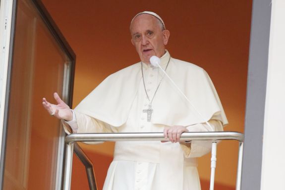 Klinkende overwinning voor de paus: Vaticaanse synode geeft gelovigen meer inspraak