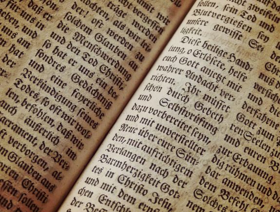 bible-1960635_1280