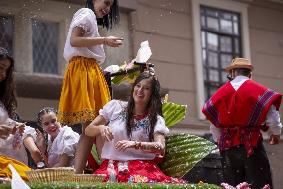 Carnaval alleen maar een zuipfeest? Welnee, zeggen deze drie priesters. ‘Ik zie veel vaker zonden’