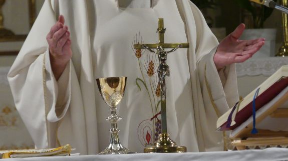 Wat betekent een priester nog in de synodale Katholieke Kerk van morgen?
