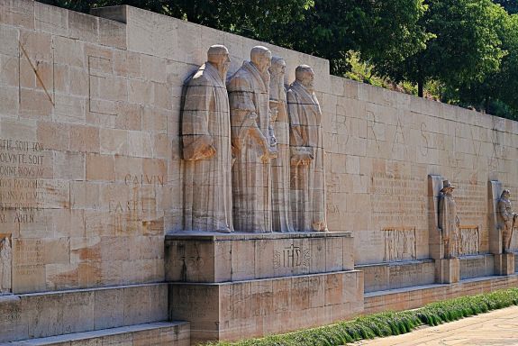 reform-wall-8070838_1280