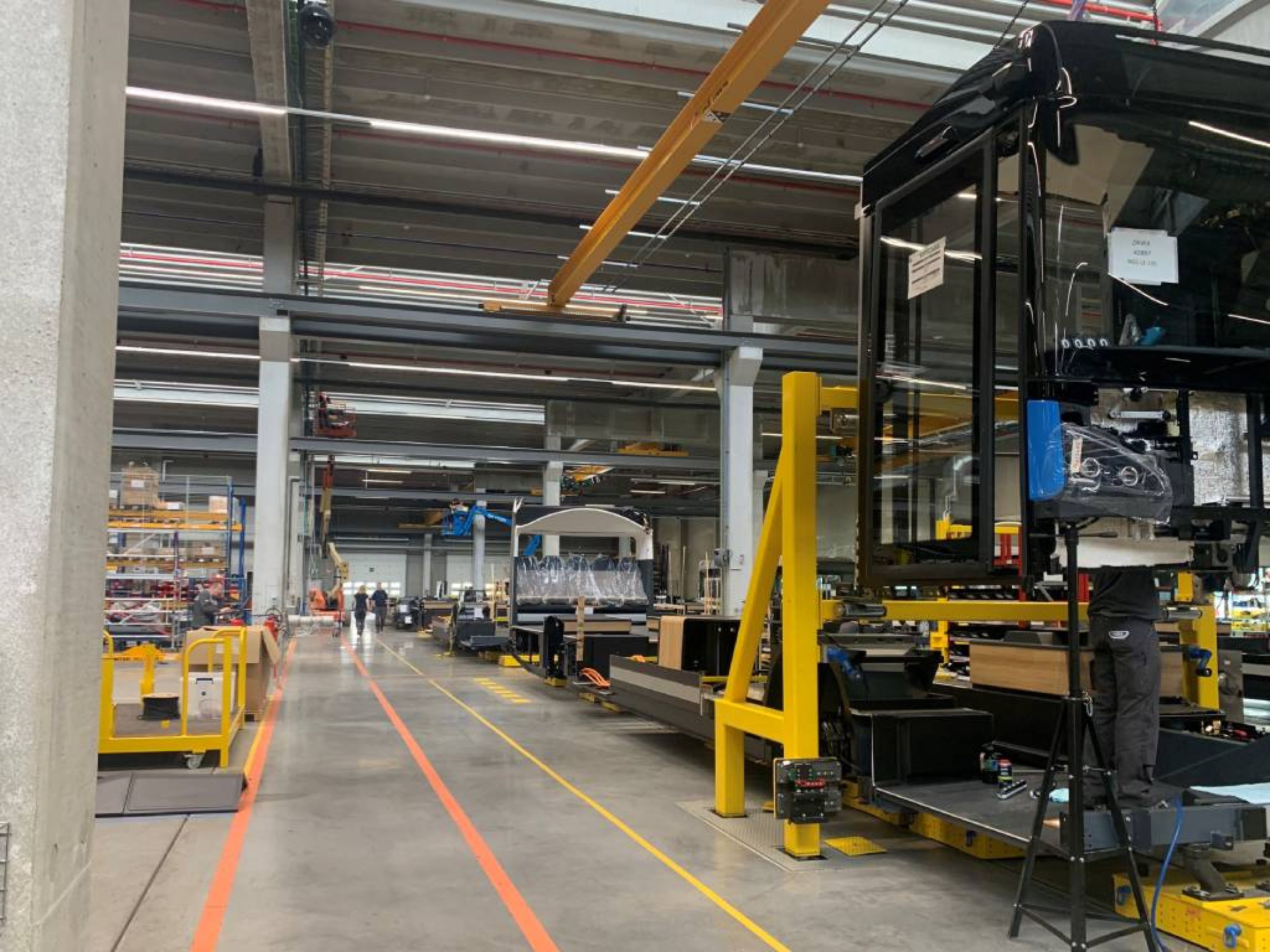 VDL Bus Roeselare bus opbouwen