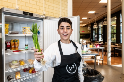 Als opleidingsschool bieden we een inspirerende omgeving waarin studenten kunnen groeien tot volwaardige docenten.