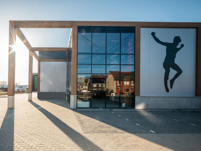 000 Studio Sterk Staal0 small