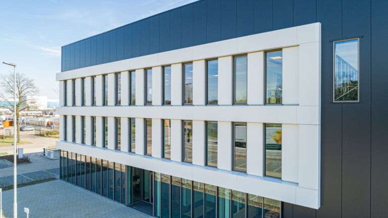 cofac bijenkorf tilburg small  small