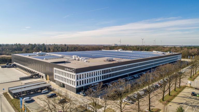 cofac bijenkorf tilburg small  small