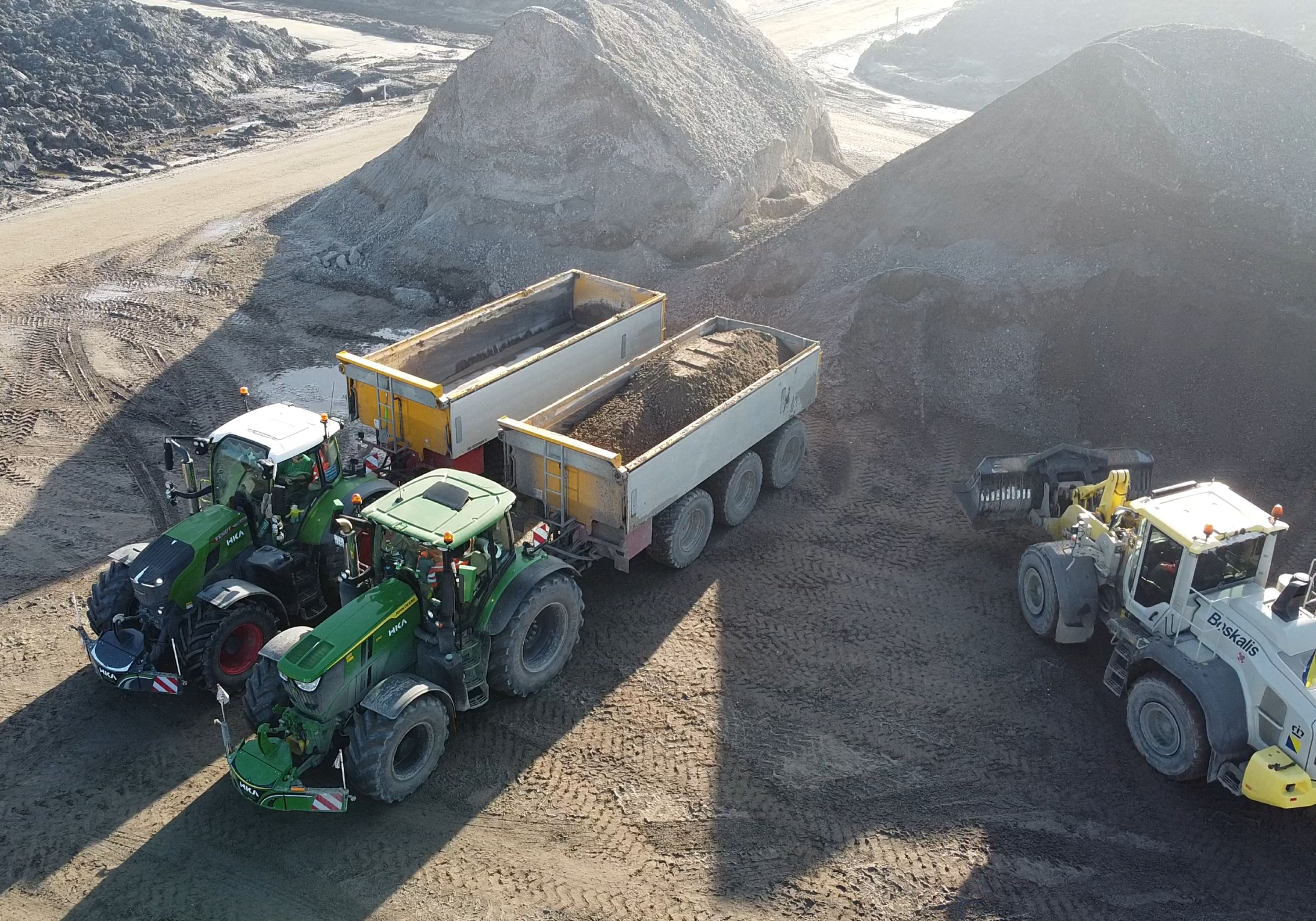 Foto John Deere en Fendt met VGM kipper