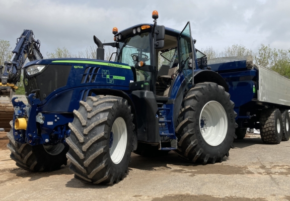 Levering John Deere 6175M
