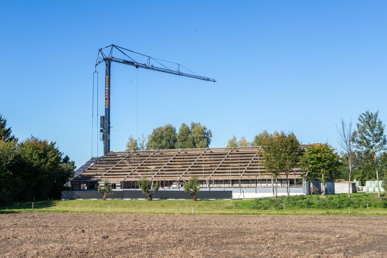 Dakrenovatie bij een boerderij door Kok Dak & Wand Dakrenovatie bij een boerderij door Kok Dak & Wand