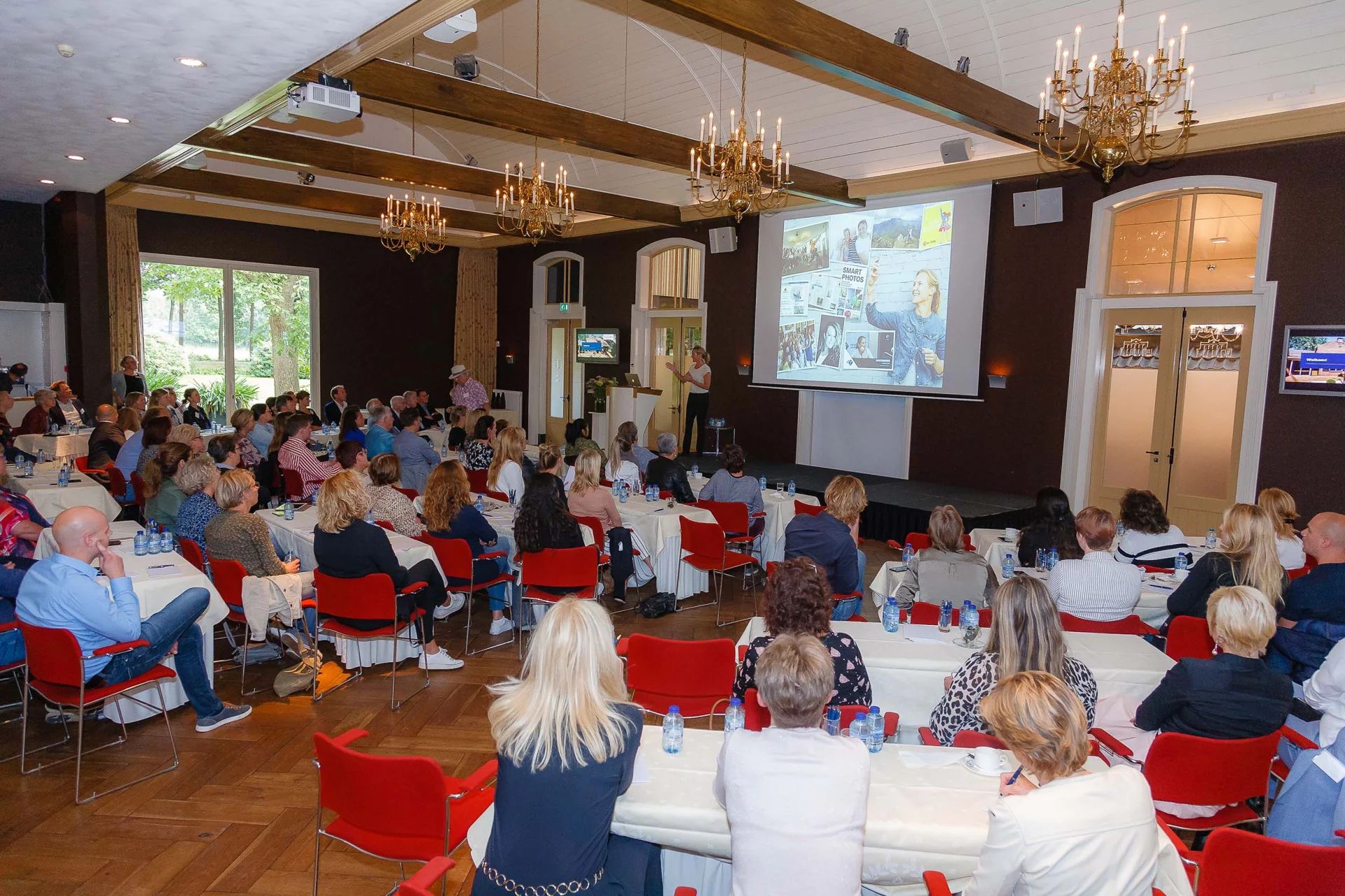 Groot Auditorium vergaderruimte bij evenementenlocatie Klein Vanenburg Kasteel De Vanenburg Putten