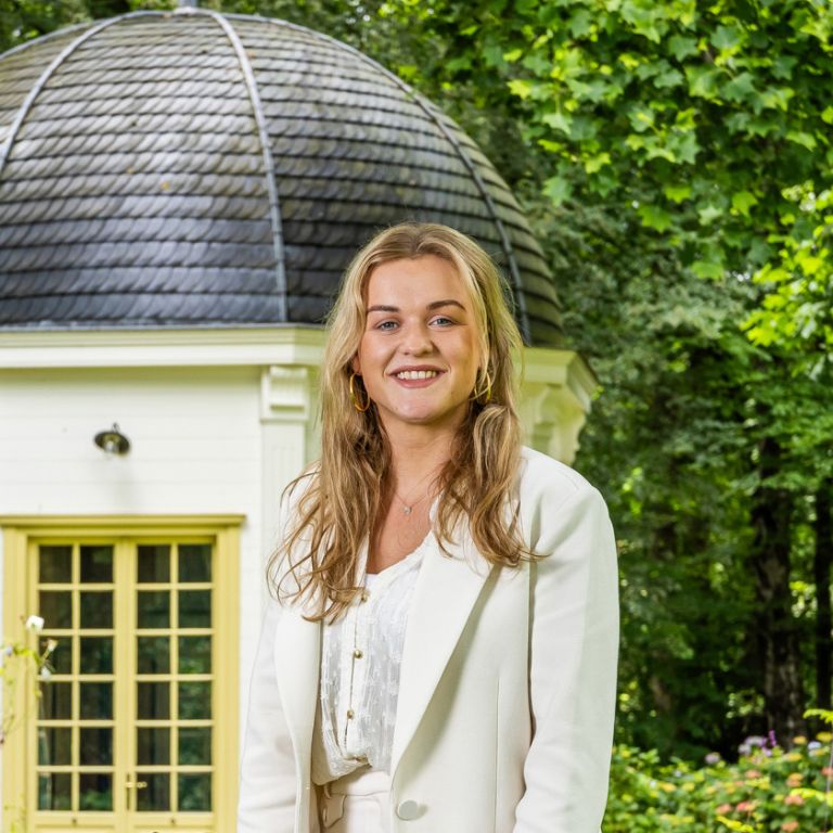 Kasteel De Vanenburg   Beate Evers   reserveringsmedewerker huwelijken