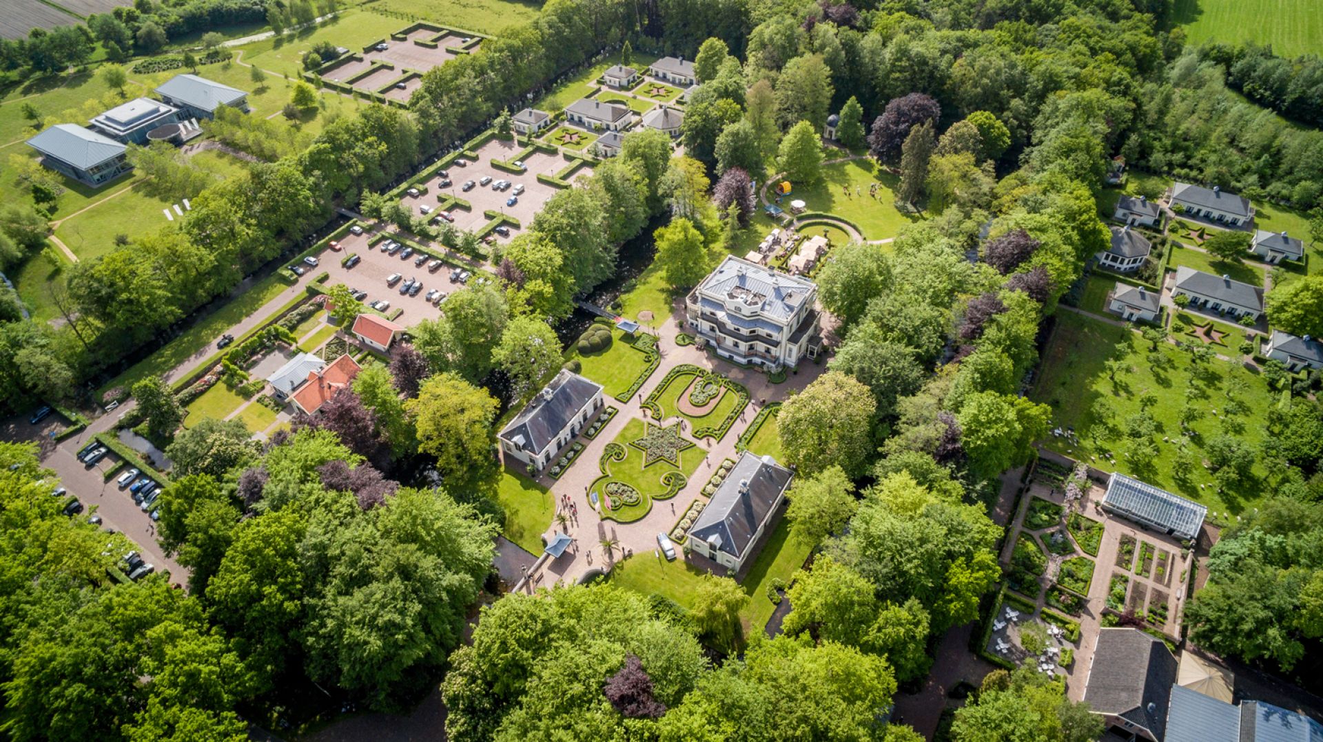 Kasteel De Vanenburg van boven