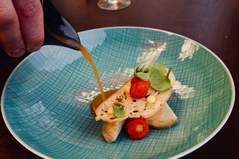 RestaurantPutten KasteelDeVanenburg Warm voorgerecht   Kalfszwerik