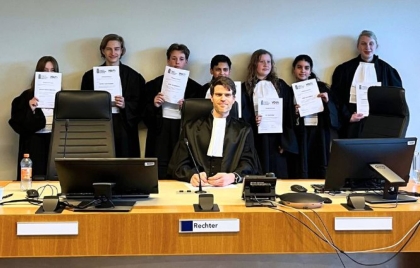 Leerlingen beëdigd voor Jongerenrechtbank