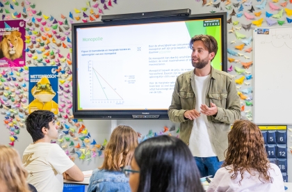 Leerlingen in een klaslokaal