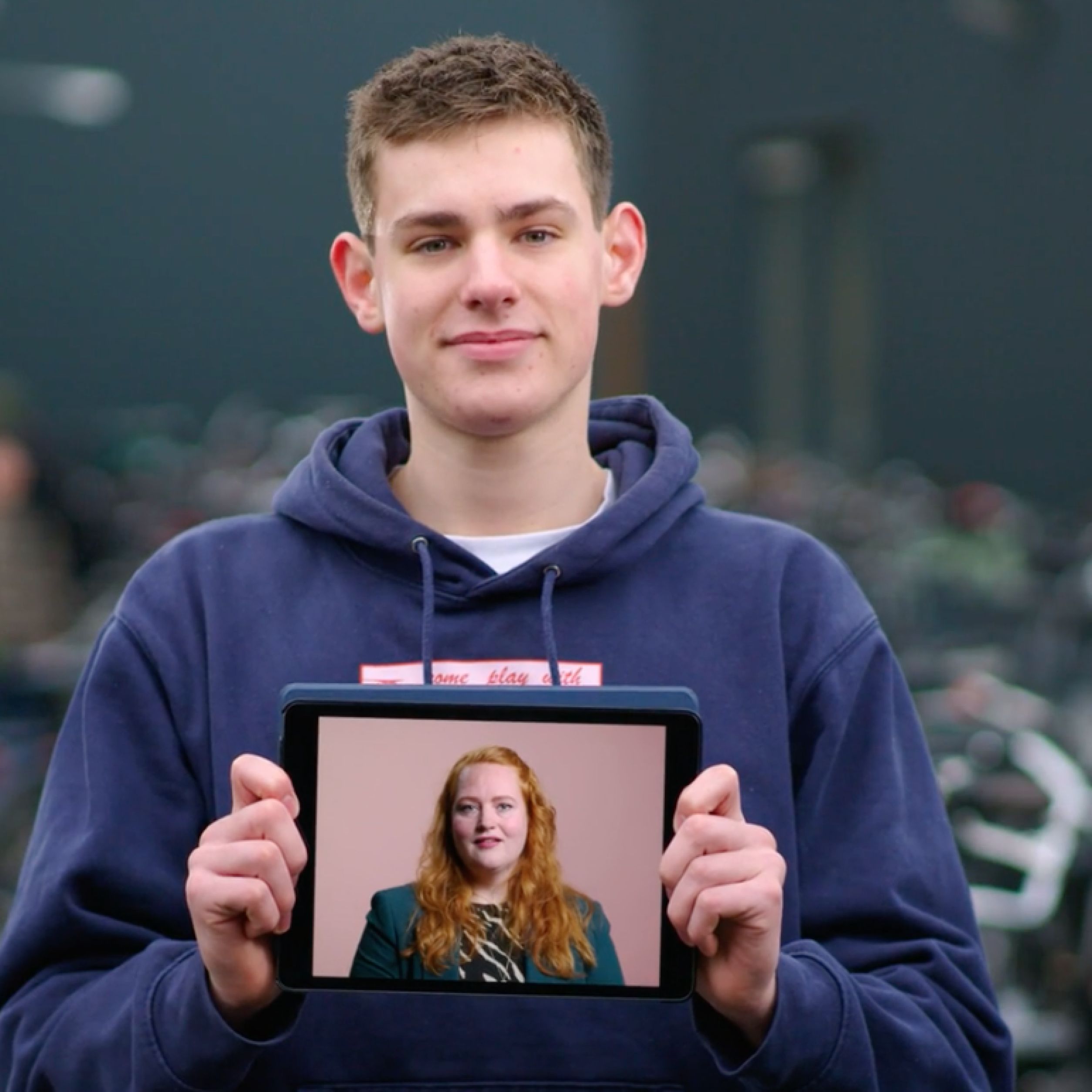 Foto van leerling met iPad