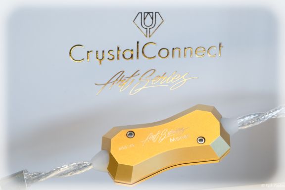 Crystal Connect Monet Network is vormt de ruige top in de lijn van netwerkkabels van Crystal Connect.