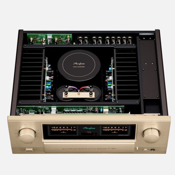 Binnenwerk Accuphase E-700 AudioXperience