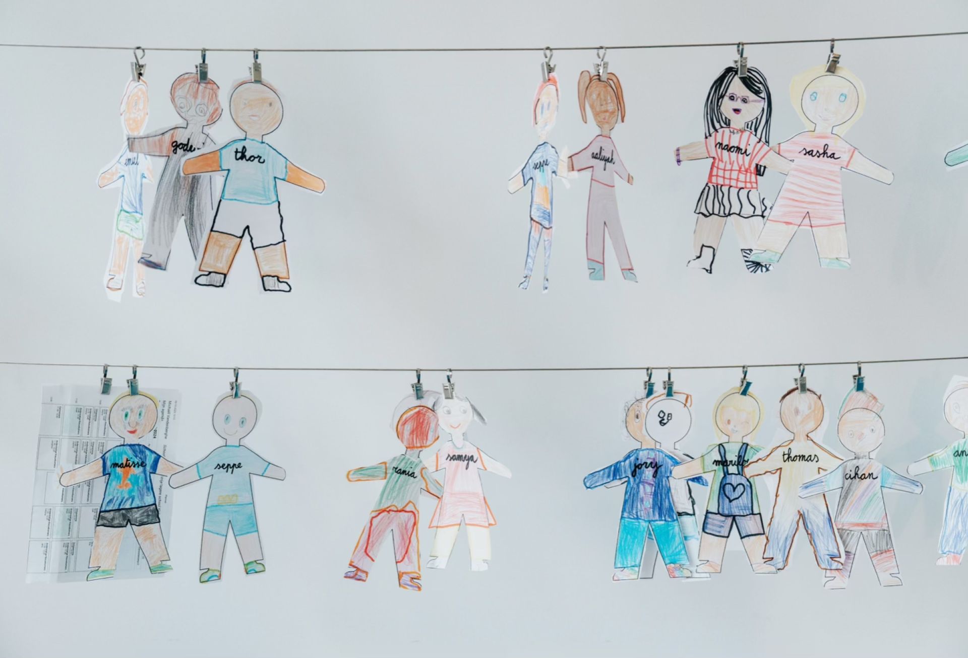 231016_LagerOnderwijs_008-compressed Knutselen in de derde kleuterklas op Klim.