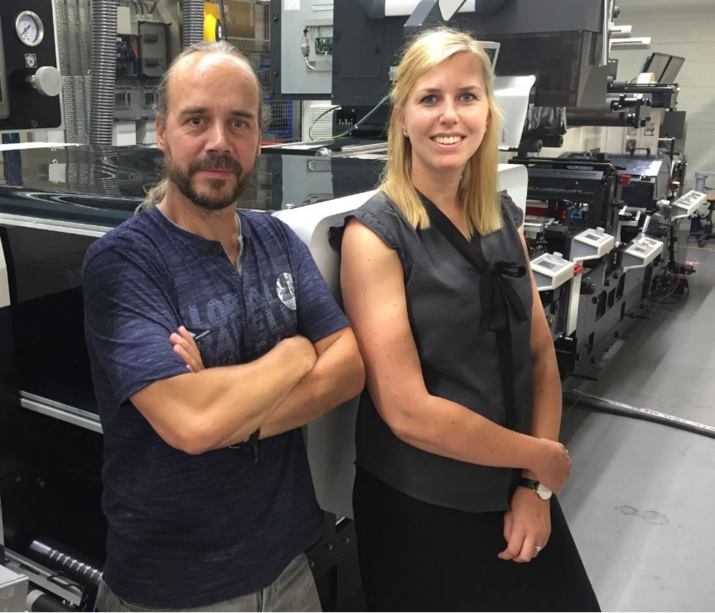 Hans Poortinga, Global Manager MPS Technology & Expertise Centers, and Inge Smolders, Manager Marketing Communications, MPS Systems B.V. (The photograph was taken before the Covid 19 Pandemic)