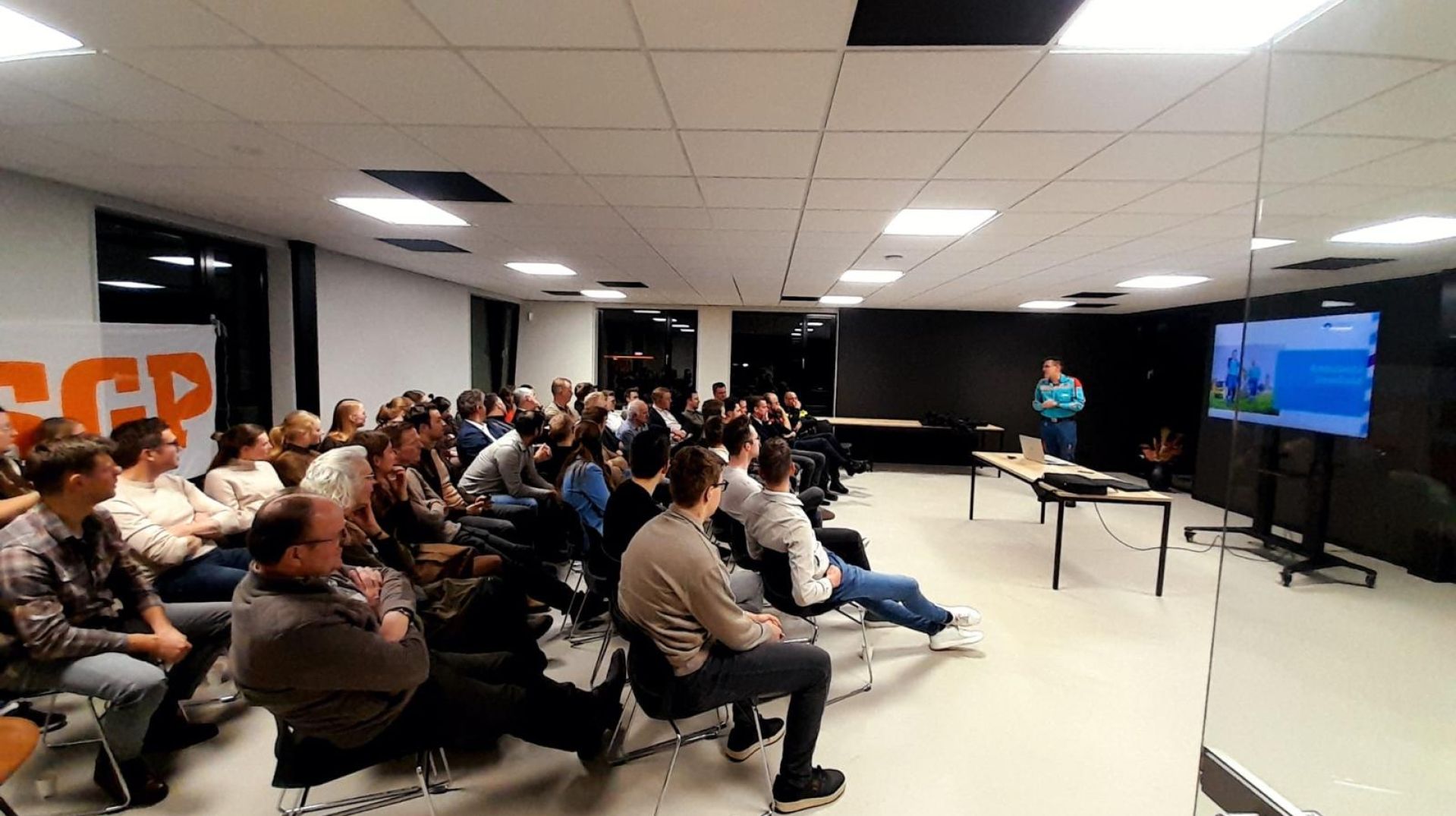 overzicht-zaal-lokale-veiligheid