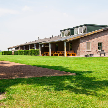 Tuin en terras Groepsaccommodatie