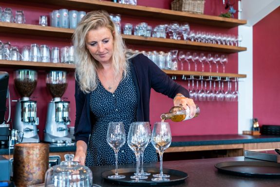 Geniet van een gastvrij ontvangst op ons sfeervolle en ruimtelijk boerenerf