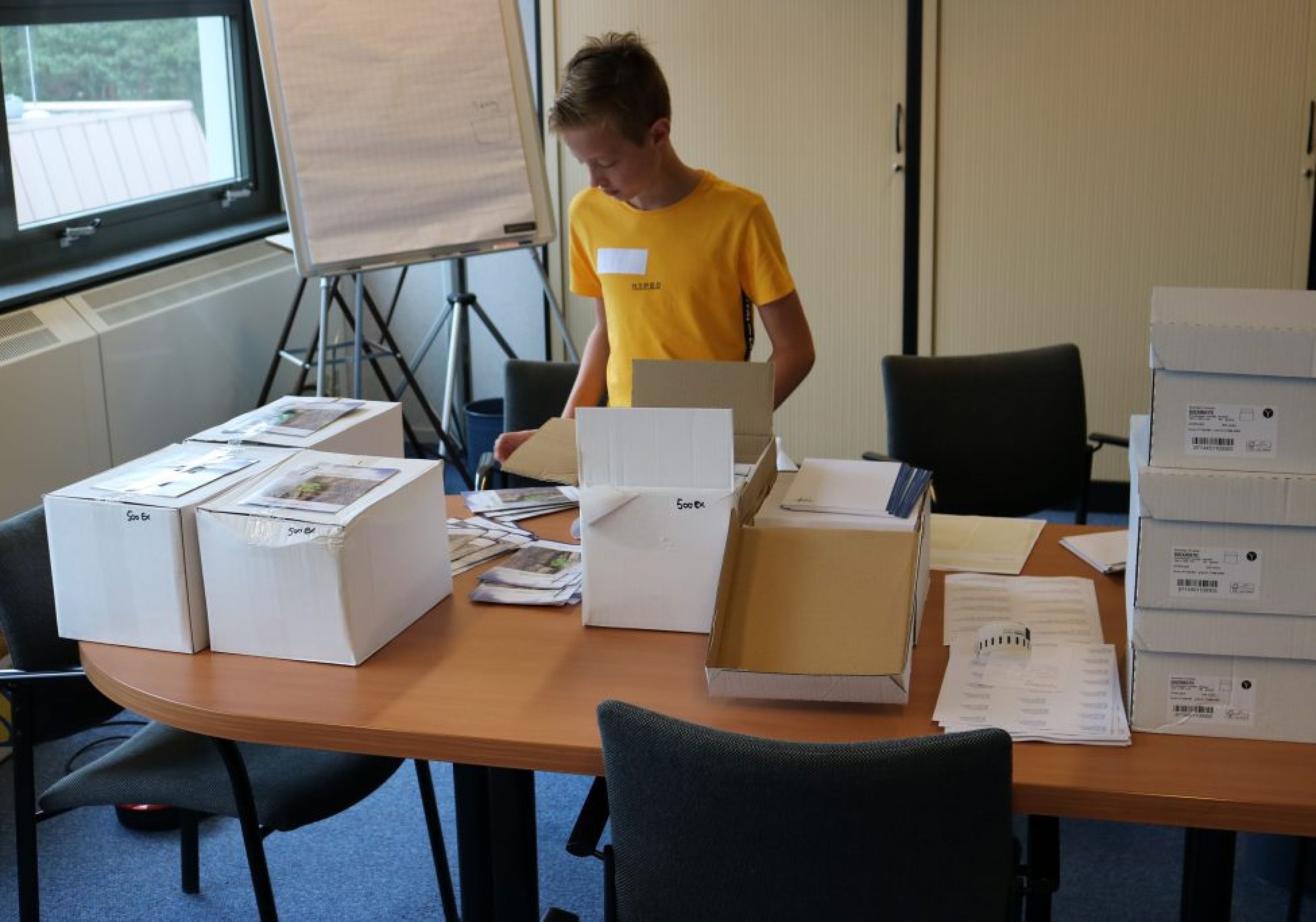 Poolstalig tijdschrift Augustinus klaargemaakt voor verzending