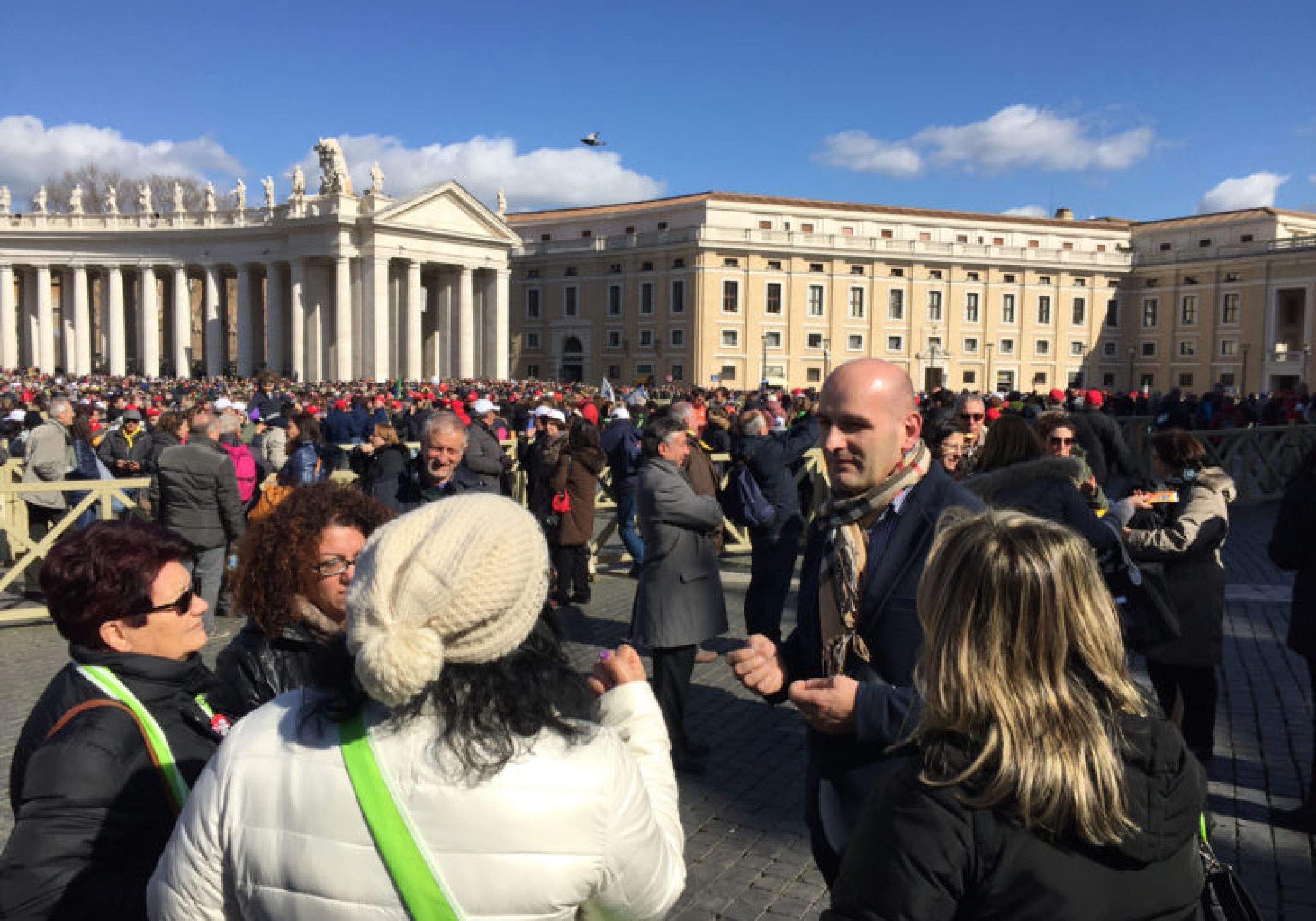 IRS bezoekt het St. Pietersplein in Rome