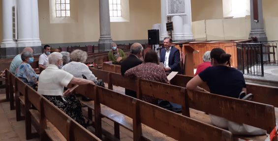 20210530_114457-2 - sfeerfoto geert lustig kerkdienst