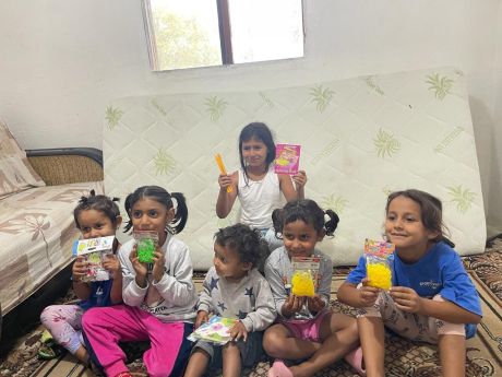 37.Speelgoed voor Albanese kinderen