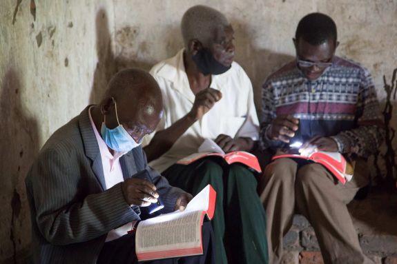 Bijbelstudie Malawi 1 - sfeerfoto gert en rieneke