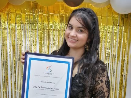 CO.1.101 July Fernández R