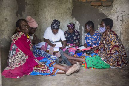 Ellomwe bijbelstudieproject Malawi-min