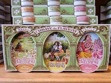 Harriëtte Smit Frankrijk Anijs van Flavigny blikjes