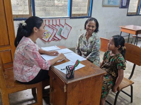 Henriëtte Nieuwenhuis - healing rapportgesprek