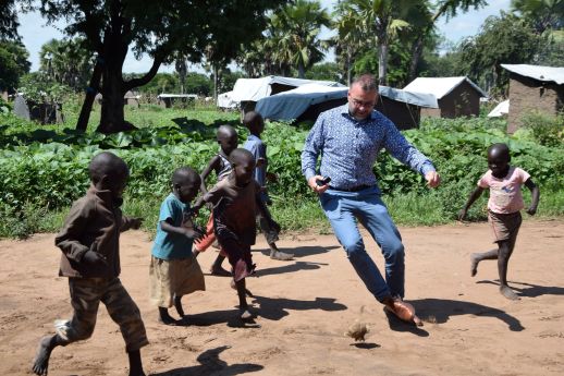 Mark in Actie - sfeerfoto vuur voor zending 1